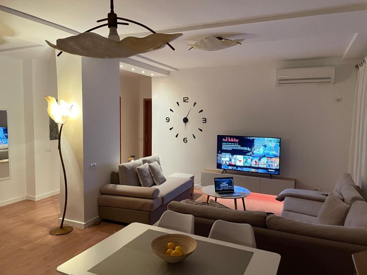 Proper Apartment 1 地拉那 外观 照片