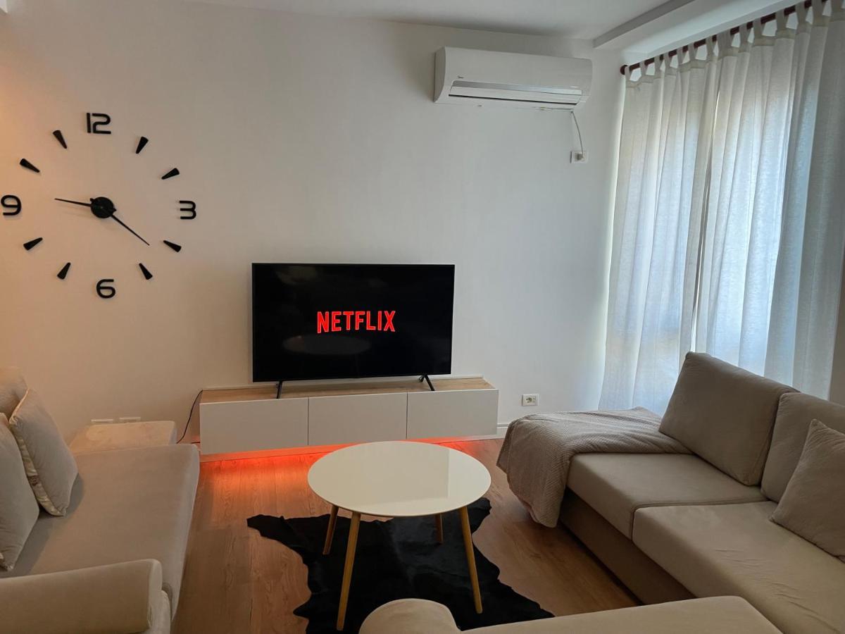 Proper Apartment 1 地拉那 外观 照片